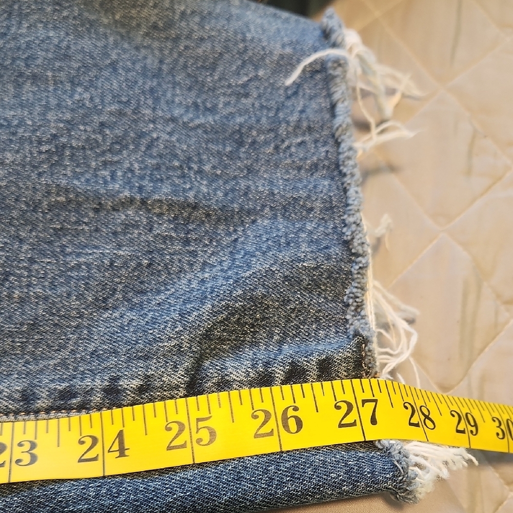 Universal Thread Blue Denim Jeans Women's Size 17R Mid Rise- Great Jeans - Picture 11 of 12